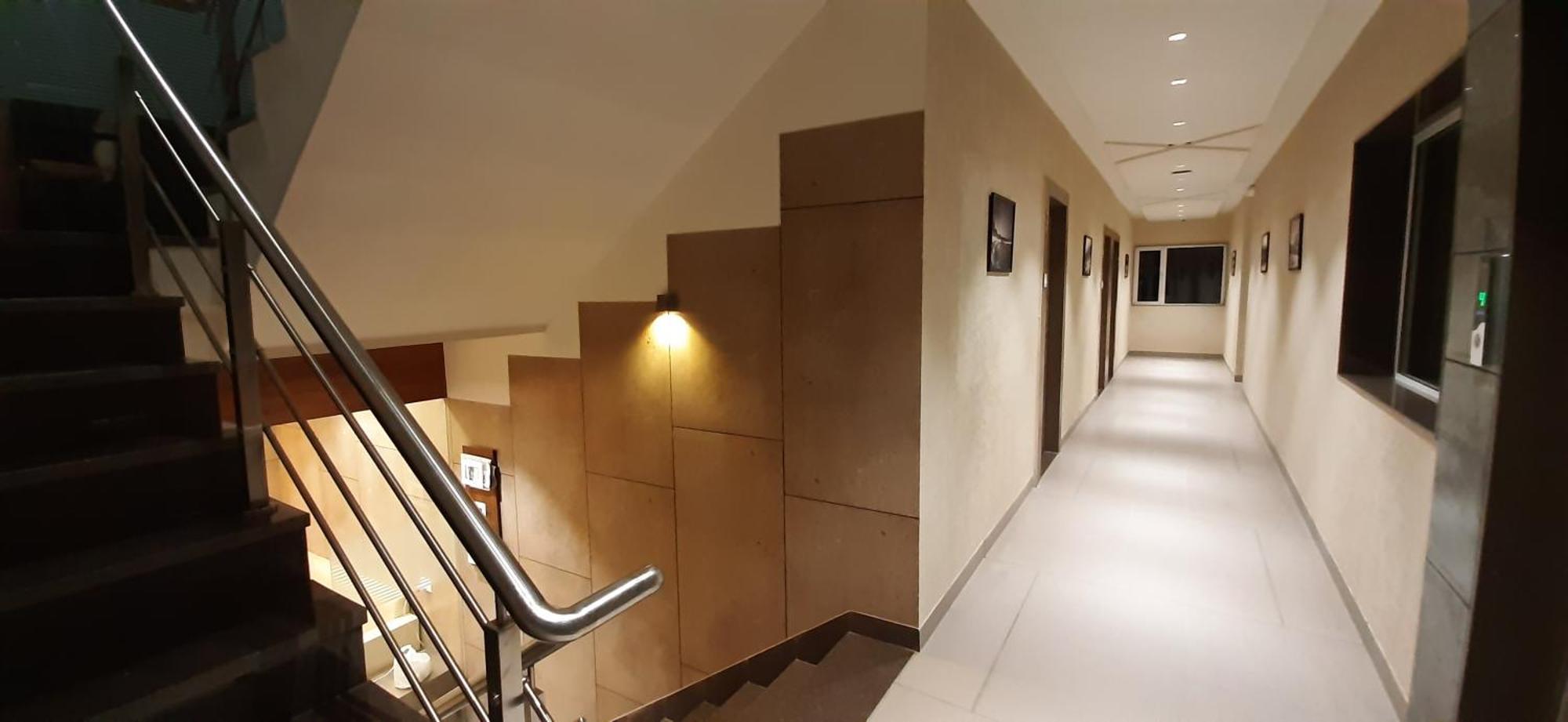Hotel Kinara Ahmedabad Eksteriør bilde